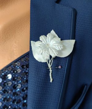 Бутониера в бяло 457