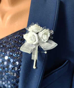 Бутониера в бяло 458