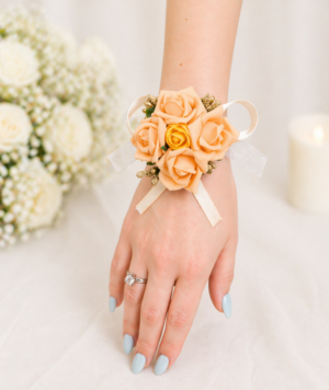 Бутониера за ръка L18